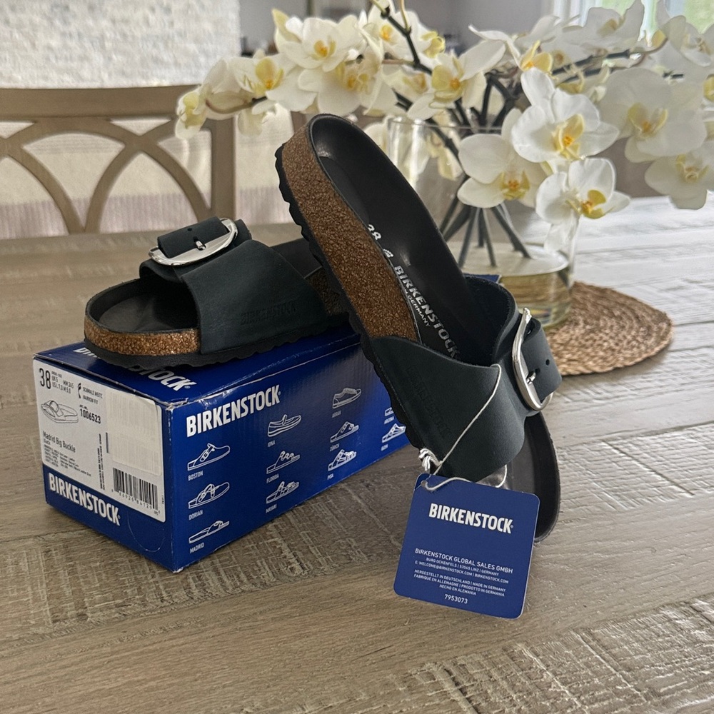 Birkenstock Madrid Big Buckle in Black